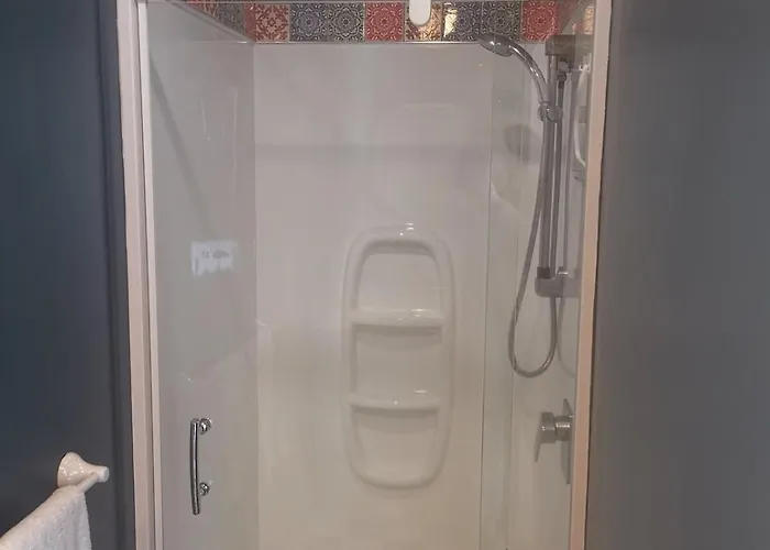 Ultimate Redwoods Comfort Pool And Bike Storage *